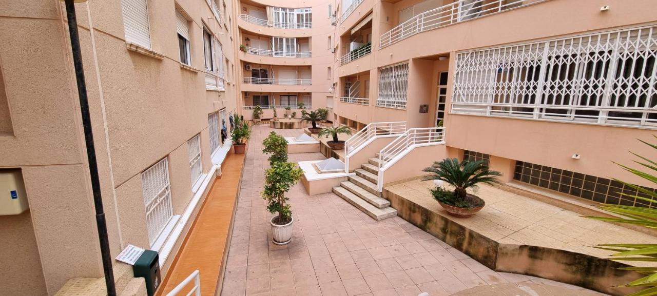 Apartament Dos Playas Torrevieja Dış mekan fotoğraf